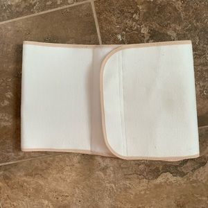 Belly Bandit support band-